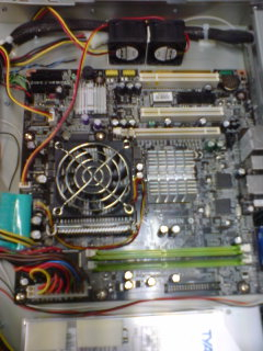 次期主力サーバー